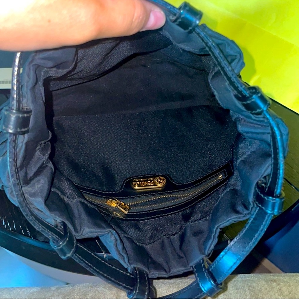 ❤️FENDI- black nylon canvas Intrecciato sling bag - Picture 4 of 7